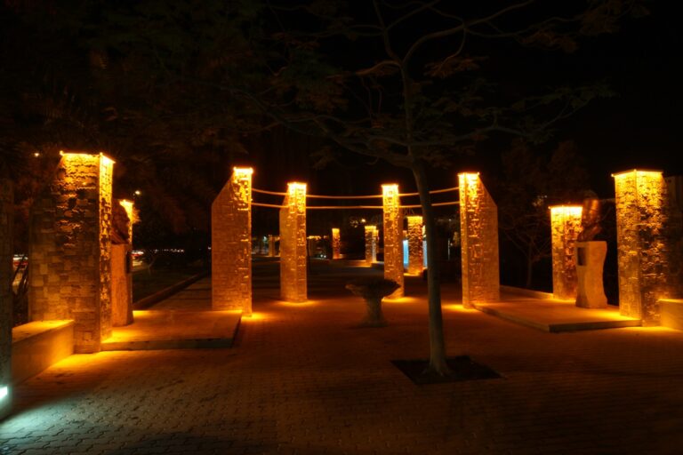 گذر هنرمندان